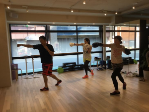 6 キックボクシング